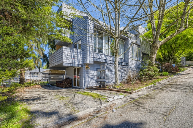Building Photo - 2616 S 242nd St