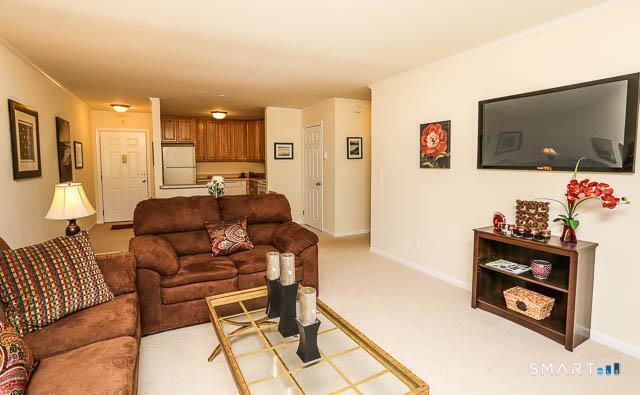 Building Photo - 15 Fordyce Ct