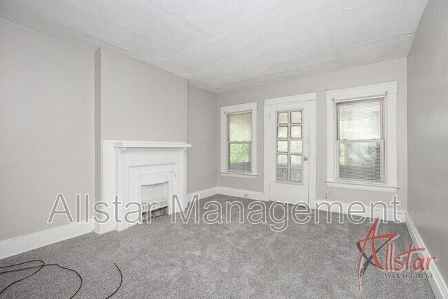 Foto del edificio - 10413 Yale Ave