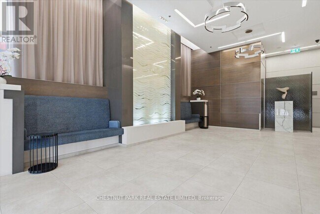 Photo du bâtiment - 530 St Clair Ave W