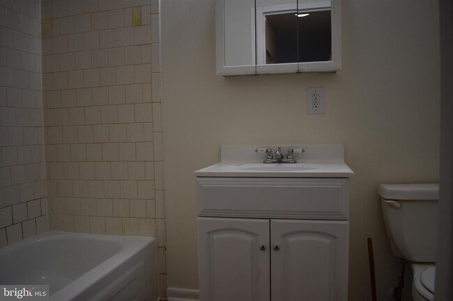 Foto del edificio - 10121 Prince Pl