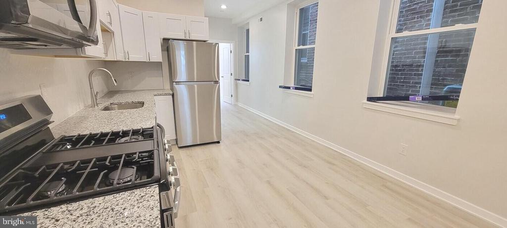 Foto principal - 2230 Christian St
