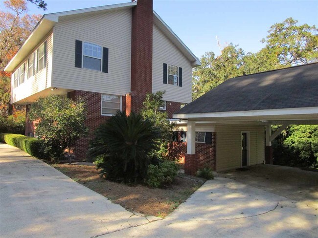 Foto del edificio - 1412 N Randolph Cir