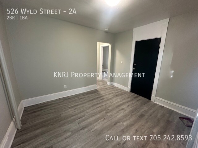 Photo du bâtiment - Two Bedroom Apartment (KNRJ PM)