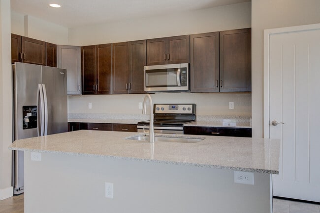 Building Photo - 549 Brennan Cir