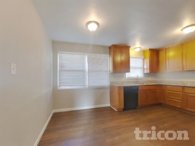 Foto del edificio - 2316 Viola St