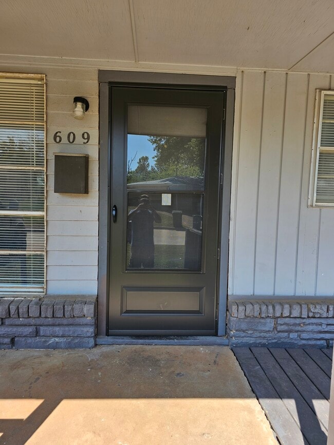 Front Door - 609 General Senter Dr