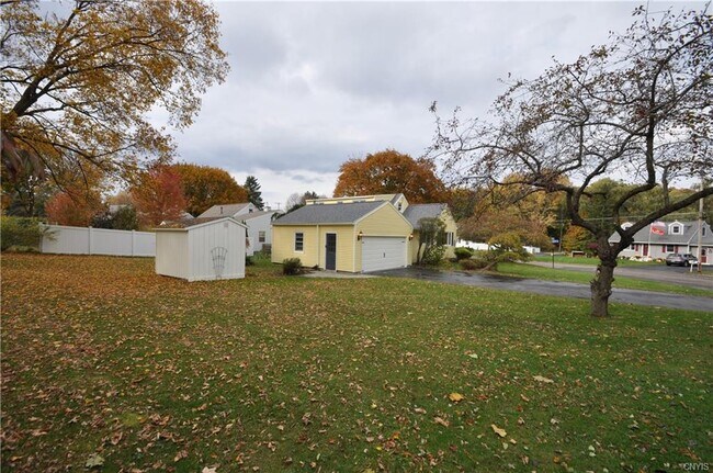 Building Photo - 101 Sherwood Dr