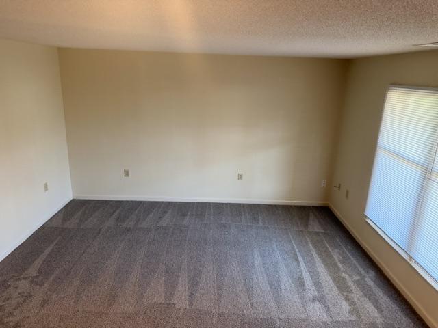 Building Photo - 140-B Rolling Oaks St.