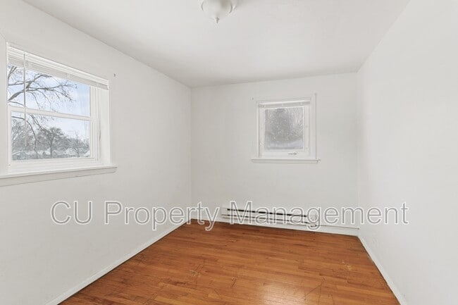 Foto del edificio - 202 S Lynn St