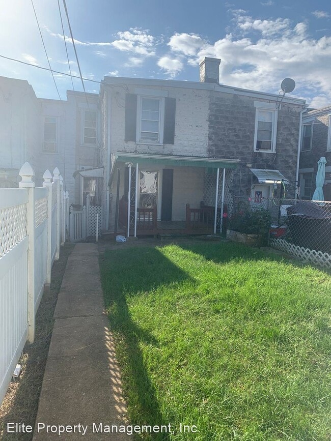 Foto del edificio - 3 br, 1 bath House - 1037 W College Avenue