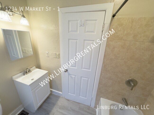 Foto del edificio - 1234 W Market St
