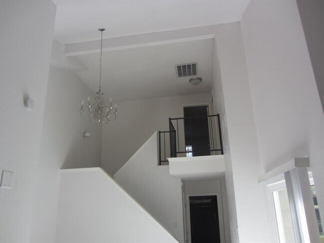 Building Photo - 5787 Easthampton Dr