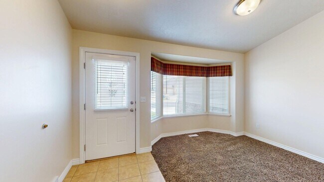 Building Photo - Herriman Rambler with Basement Apartment