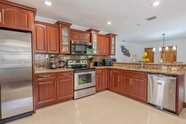 Foto del edificio - 4671 SW 155th Pl