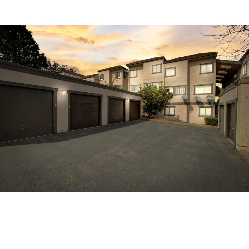 Primary Photo - 3550 Carter Dr