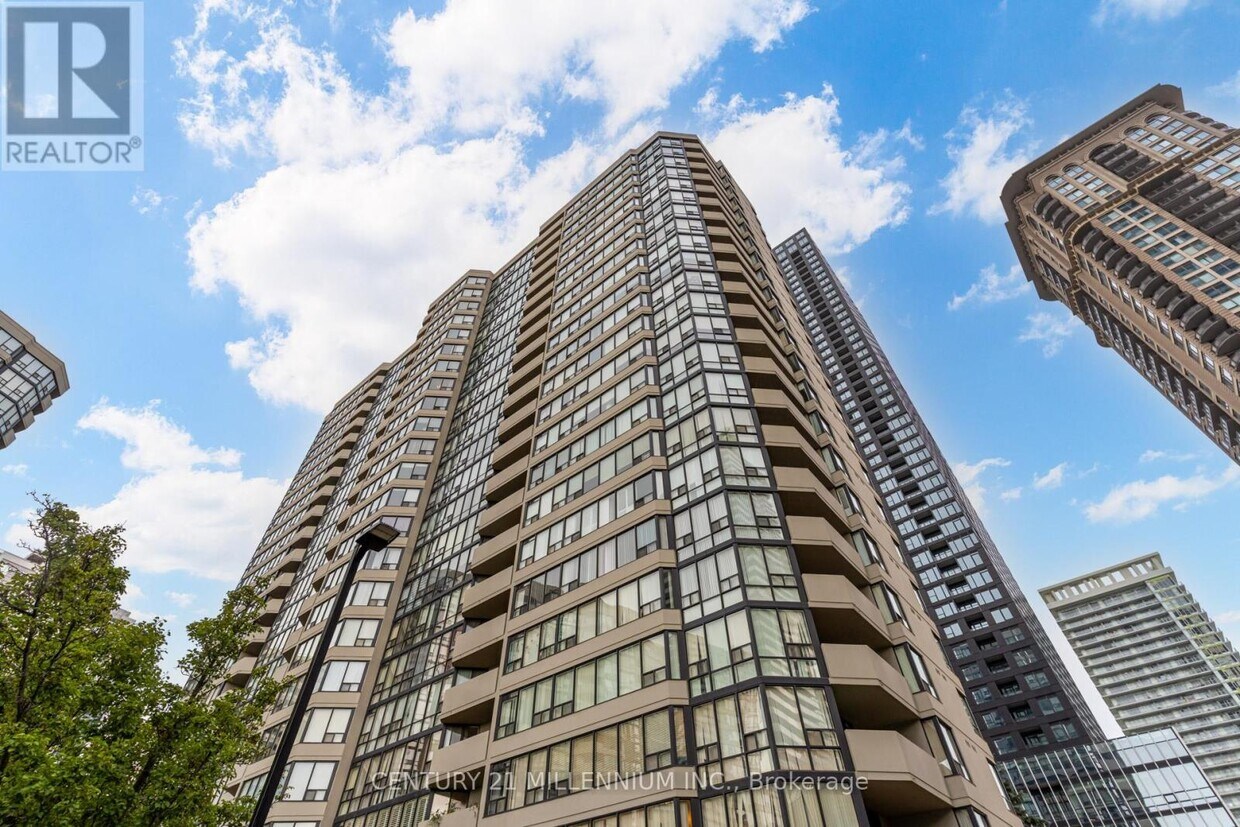Photo principale - 330-330 Rathburn Rd W