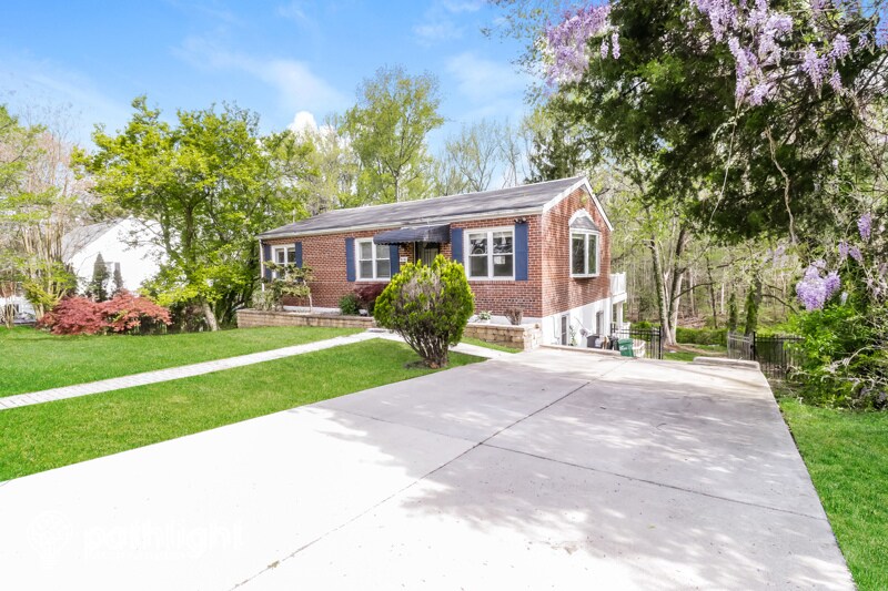 Primary Photo - 1614 Thomas Road, Fort Washington, MD, 20744