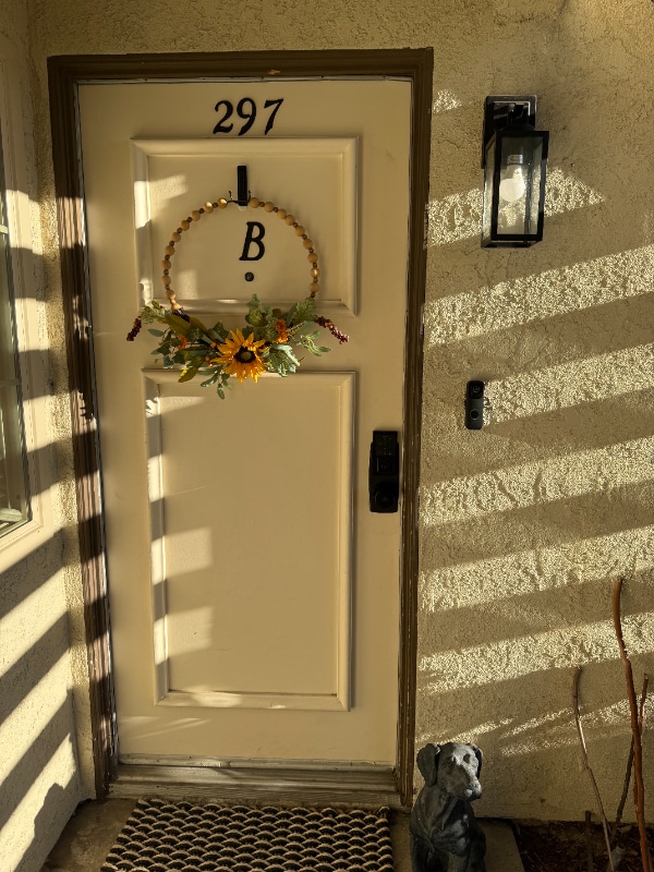 Primary Photo - 23335 La Crescenta