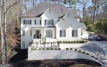 Building Photo - 2991 Sequoyah Dr NW