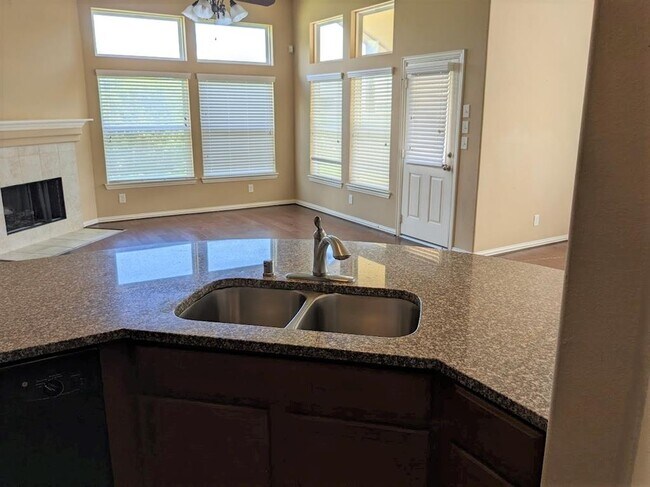 Building Photo - 9427 Fossil Canyon Dr