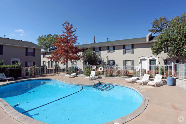 Piscina - Willowbrook Apartments