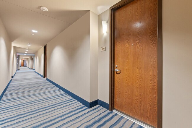 Building Photo - 3 Bedroom Highrise Condo at ONE Las Vegas!