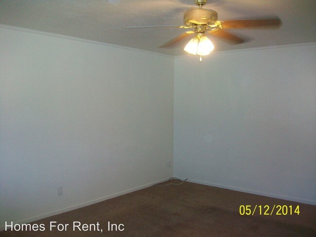 Foto del edificio - 3 br, 2 bath House - 1661 W. Kanai Ave