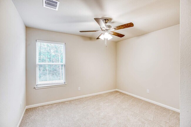 Foto del edificio - 8214 Sunberry Shadow Dr