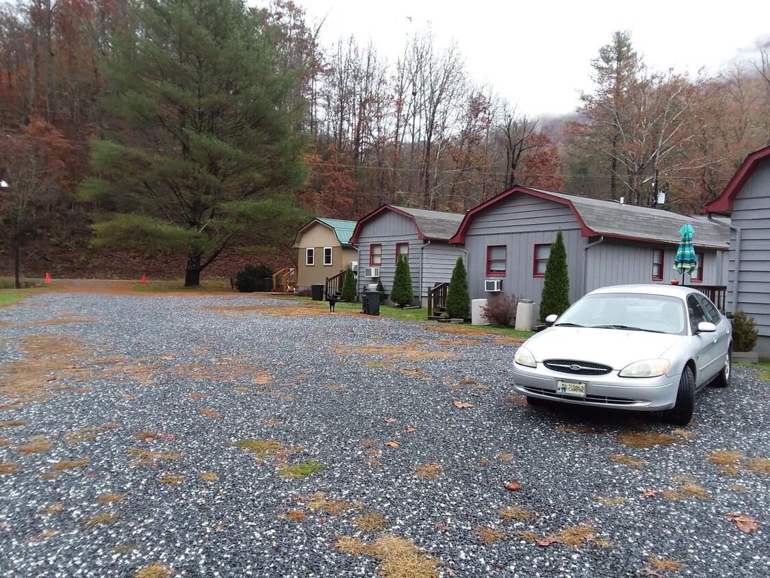Primary Photo - Unit #7 - Cullowhee Cabins & Cottages