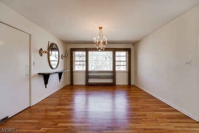 Foto del edificio - 17 Oxford Dr