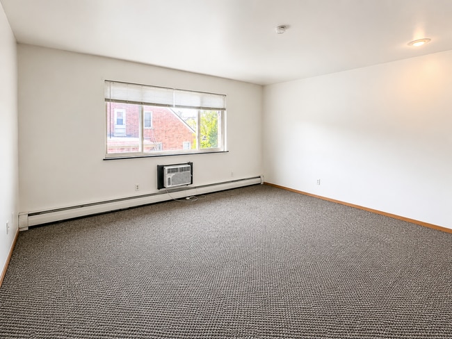 Interior Photo - Rees Street Lofts