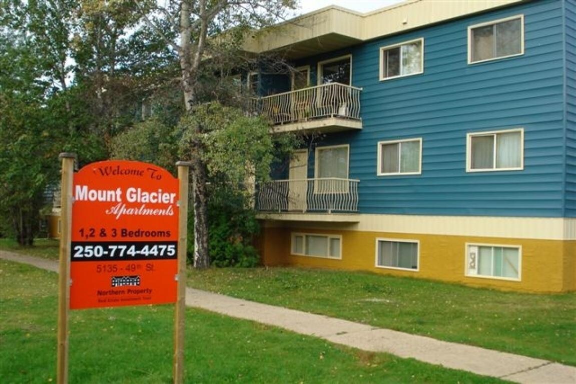 Mount Glacier Apartments 5135 49th St Fort Nelson, BC