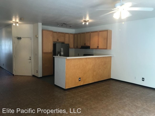 Building Photo - 7110 Hawaii Kai Dr
