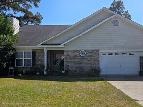 Building Photo - 116 Mosswood Dr
