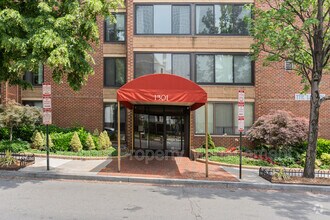 Building Photo - 1301 20th St NW