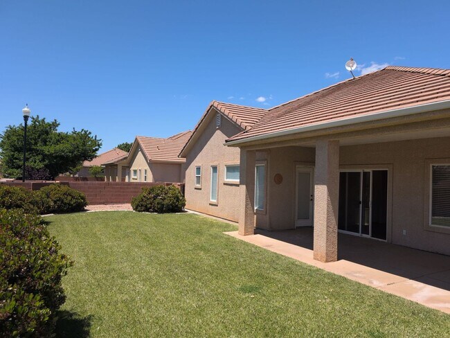 Foto del edificio - Cozy 3 Bedroom 2 Bathroom Home. Small Dog ...