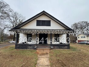 Building Photo - 2828 Dowell Ave SW