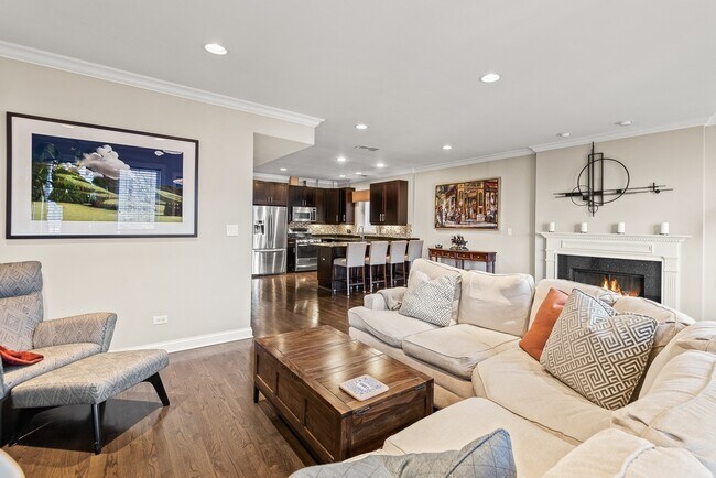 Foto del edificio - 3635 N Wilton Ave