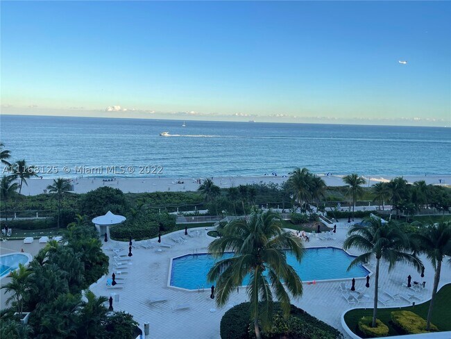 Foto del edificio - 5161 Collins Ave