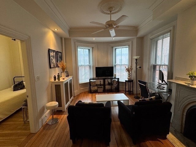 Building Photo - 2 Wellington St