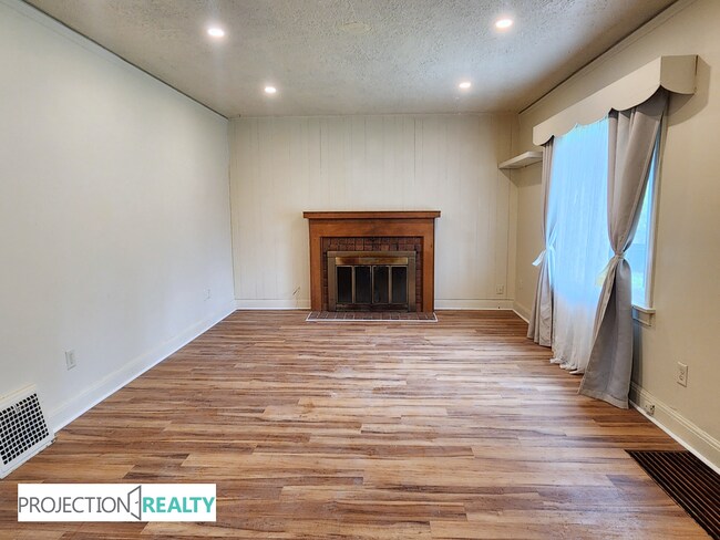 Photo - 8040 N Washburne Ave House