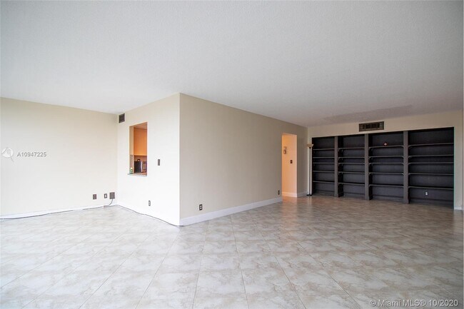 Foto del edificio - 2101 Atlantic Shores Blvd