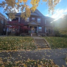 Building Photo - 424 Lafayette Ave SE