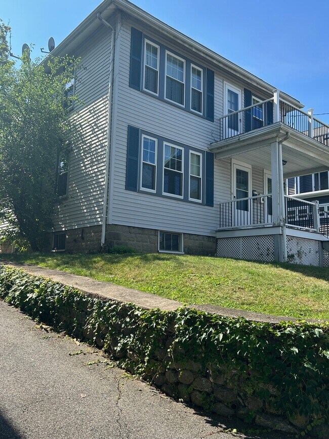 Foto del edificio - 43 Pequossette St