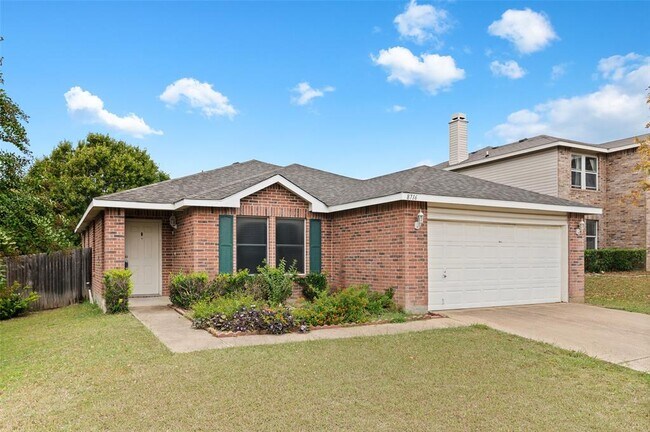 Building Photo - 8716 Swan Park Dr