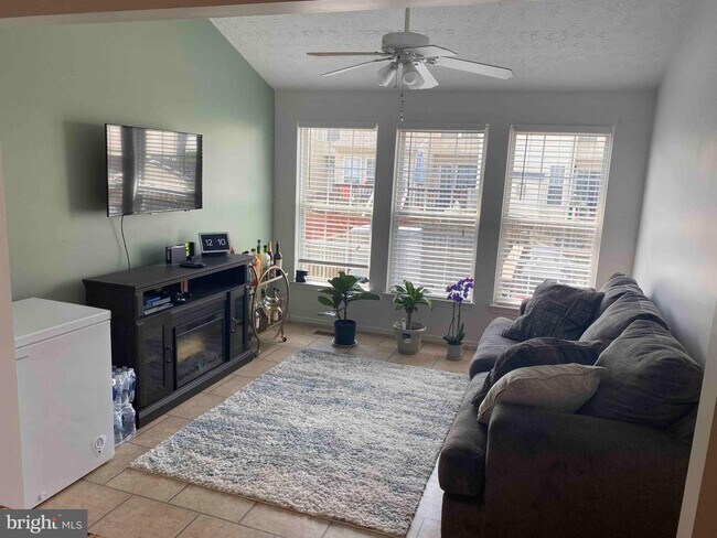 Building Photo - 5325 Abbeywood Ct