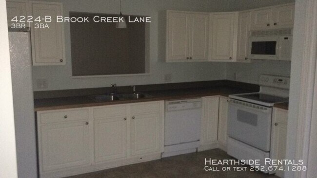 Building Photo - 4224 B Brook Creek Ln
