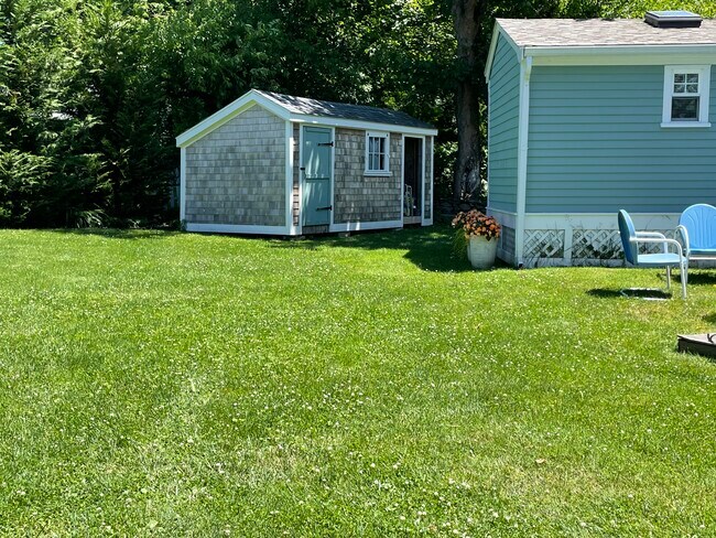 Storage shed & Firewood - 377 3rd Beach Rd