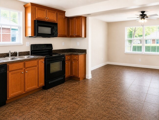 Building Photo - 1527 Lynch Ln
